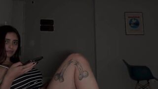 I Find My Stepsister Touching Herself and Let Her Suck My Weenie