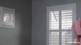 Jelena Jensen vibes her constricted vagina