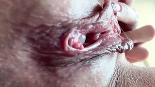 BIZARRE CLOSE UP – Trickling Juicy Twat + Palpitating Climax