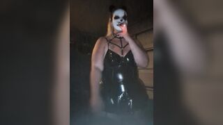 Smokin' big beautiful woman Jaw-dropping Kitty Clown with Large Titties and Butt begging to have some pleasure