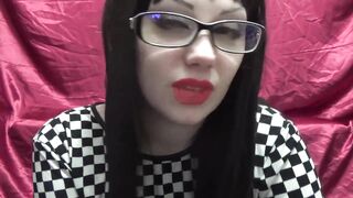 Cuckolding u my silly serf
