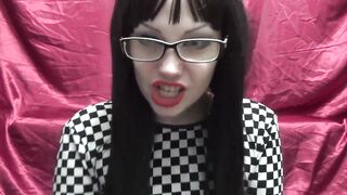 Cuckolding u my silly serf