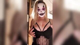 Pawg Smokin' and dancing vibe with me! Whoop whoop