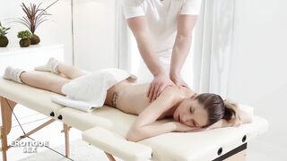 Natural Melons Golden-haired Rebecca Volpetti Gets Juicy and Drilled Sensually by Masseur