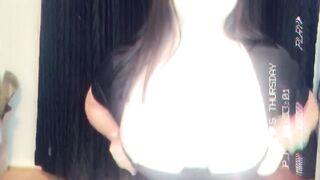 Ashley West Leg Shaking Nut