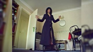 3 Boys Get to Bang a Sexy British mother I'd like to fuck up Her Butt