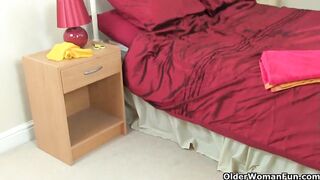 English gilf Josie finger bangs her shaggy twat