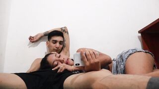 MY GORGEOUS COLOMBIAN LATIN BRUNETTE HAIR STEP-SISTER SEDUCES ME BY TOUCHING MY ROD DURING THE TIME THAT WE'RE ALONE IN THE ROOM. PORN IN SPANISH
