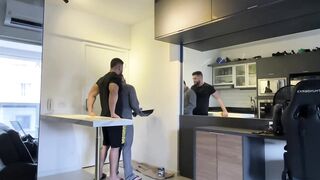 Screwing the painter