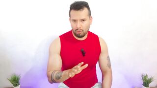Hombre maduro vergons se folla el cuiito twink del sobrino de su esposa! le rellena el culo