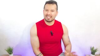 Hombre maduro vergons se folla el cuiito twink del sobrino de su esposa! le rellena el culo