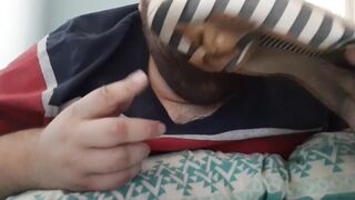 licking shoe
