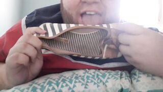 licking shoe