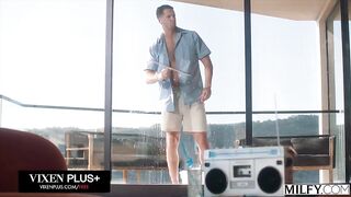 MILFY Large Tit Housewife Aderes Quin Squirts During the time that Having Anal Sex