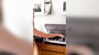 It’s time to touch ?