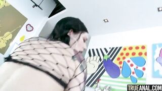 TRUE ANAL Anal princess Neveah Snow gets stretched out