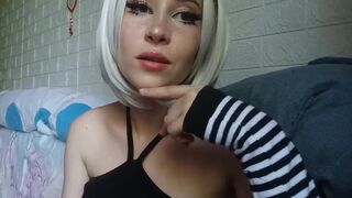 Инструкция по отсосу огромного дилдо для сисси шлюшки