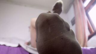 Immodest bastard, ill smash u with my feet