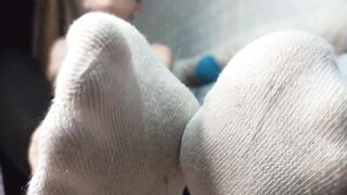 КУКОЛД ПОВ ЛИЖИ МОИ ГРЯЗНЫЕ НОСОЧКИ И ОГРОМНЫЙ ДИЛДО ч.two JOI ОБРАТНЫЙ ОТСЧЕТ. ЭВЕЛИНА РОУЗ