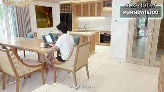 Oriental Playgirl Looks Up, Swallows Cum Then Squirts Hard – Smutty Sex Dater