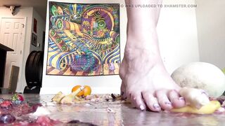 Size 16 Foot Crush W Fruit by 67 Domina