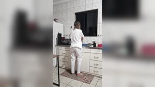 The Maid Got Drilled in the Booty in the Kitchen During the time that Washing the Dishes