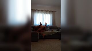 Portugueses fudendo no sofa