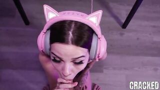 Gamer Girlfriend Likes A Wonderful Screw
