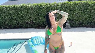 Bored and Excited on Hold: Hardcore Hotel Hookup (Bianca Bailee, Zeus)