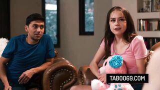 Pervy Stepmom And Stepdad Have Foursome With Their Stepsiblings In advance of The Dinner