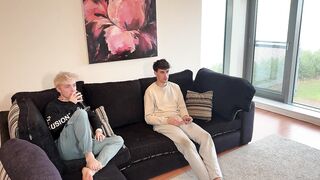 Oral job during Fortnite Gaming