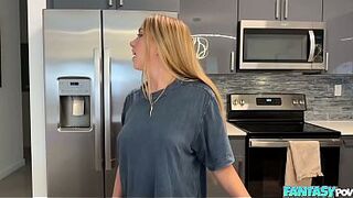 Hawt Cheating Girlfriend Screws Me Home Alone - Khloe Kapri - FantasyPOV