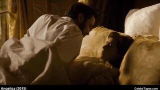 Jena Malone in nature's garb and sex clips