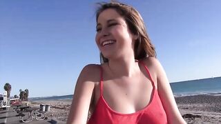 Teen eighteen blond banged by a older dude