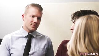 Stepmom Andi Avalon puts on a blindfold and gets banged by her stepson instead of her co worker.The other chap joins in and makes the mother i'd like to fuck squirt.