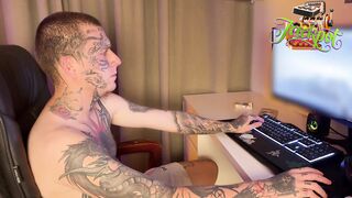 Sexy punk hotty interrupts his Minecraft game with coarse sex