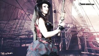 400 Barbara Bieber as Pirate Angel in Ship Cosplay Steampunk Dress