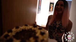 OMG, I just turned eighteen!! (Mobile phone discover)