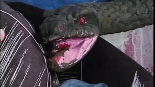 Large ebony weenie destroys twat on hawt black sweetheart