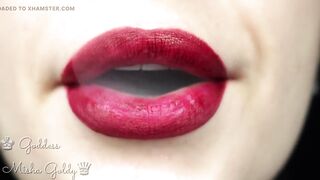 Cum to my large lips and hookah smoke!
