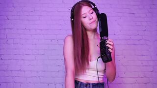 ASMR Throat Sounds & Enormous Breathing ? Hand Movements for Intensive Tingles