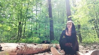 velutta amateur pov riding outside