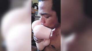 See dad eat that pleasing little vagina.