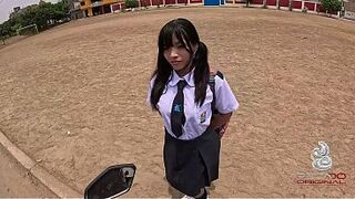 I pick up a schoolgirl from Carabayllo on my motorcycle, and I cum in her butt (POV)