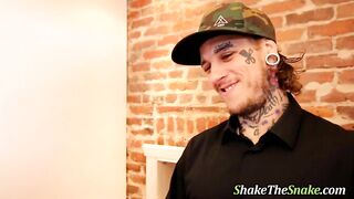 Shake the snake - Banged by the cook