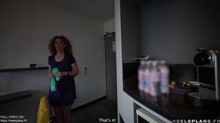 Une femme de ménage française mother I'd like to fuck au cul parfait, surprise en educate de se masturber et Défoncée en anal par un client de l'hôtel !!!