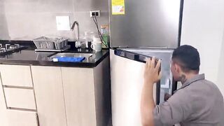 Pumped up technician repairs my refrigerator and then works on my cunt - BUCARASEX