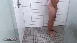 Hawt Chap Showers Plugged 11 Minute Shower Session