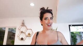Titty Forward mother I'd like to fuck Invites Him Over Then Rides