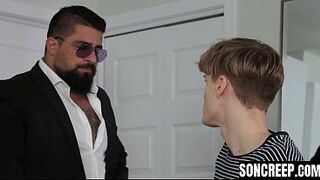 Stepdad Catfishes His Lascivious Stepson on a Homo Dating App and Bangs His Constricted Bussy